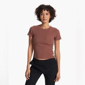 VUORI Pose Fitted Tee